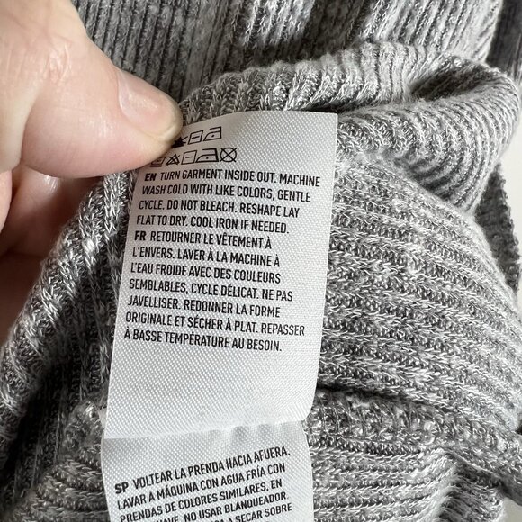 American Eagle Women’s XL Grey Ribbed‎ Long Sleeve Henley Classic Cozy Oversized - Picture 8 of 8